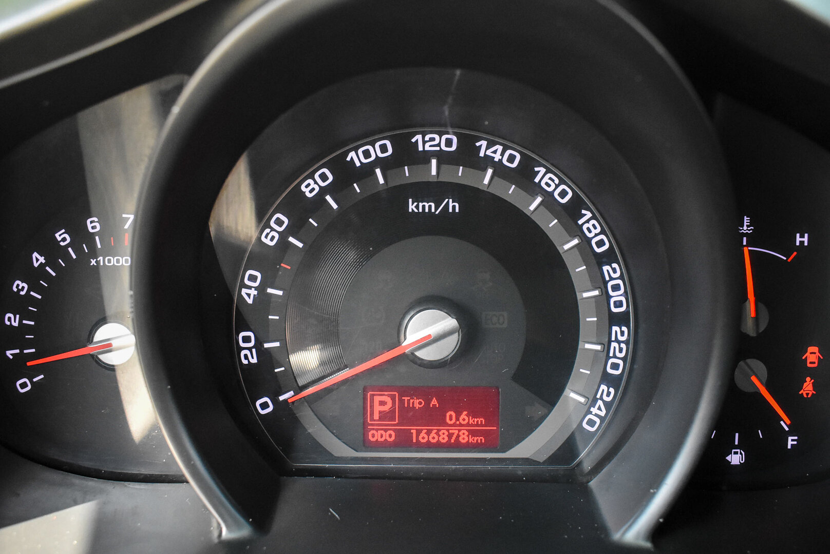Kia Sportage, III 2.0 AT (150 л.с.) 4WD 2012