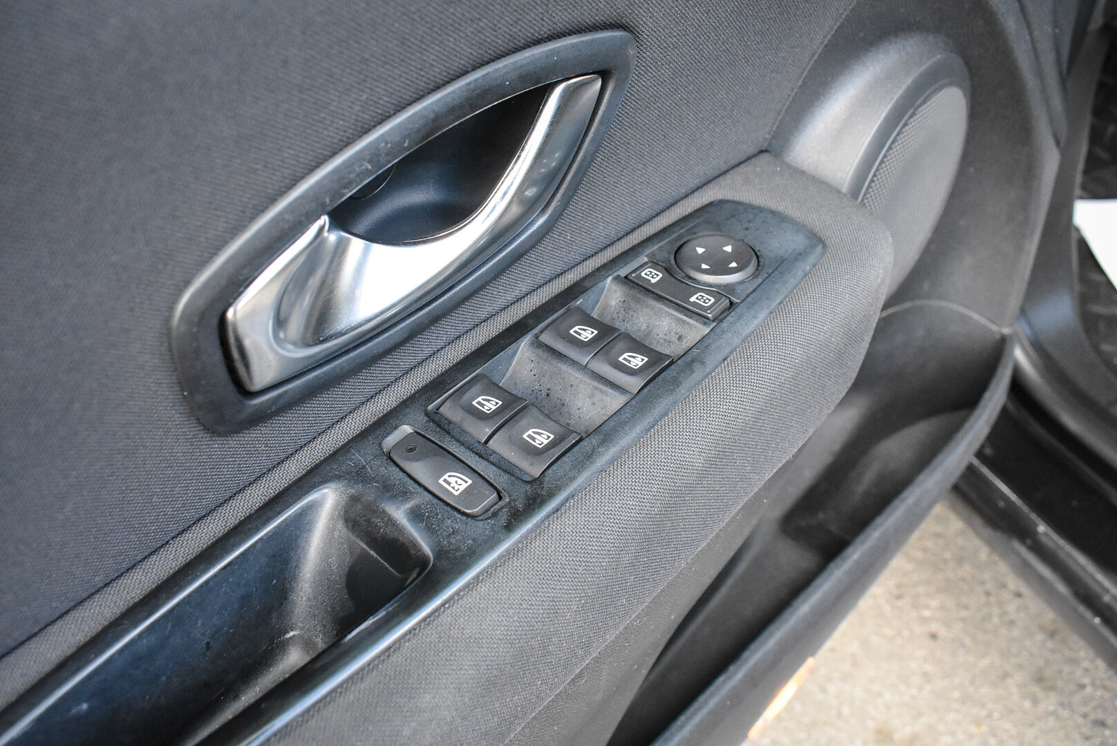 Renault Fluence, I 1.6 AT (106 л.с.) 2011