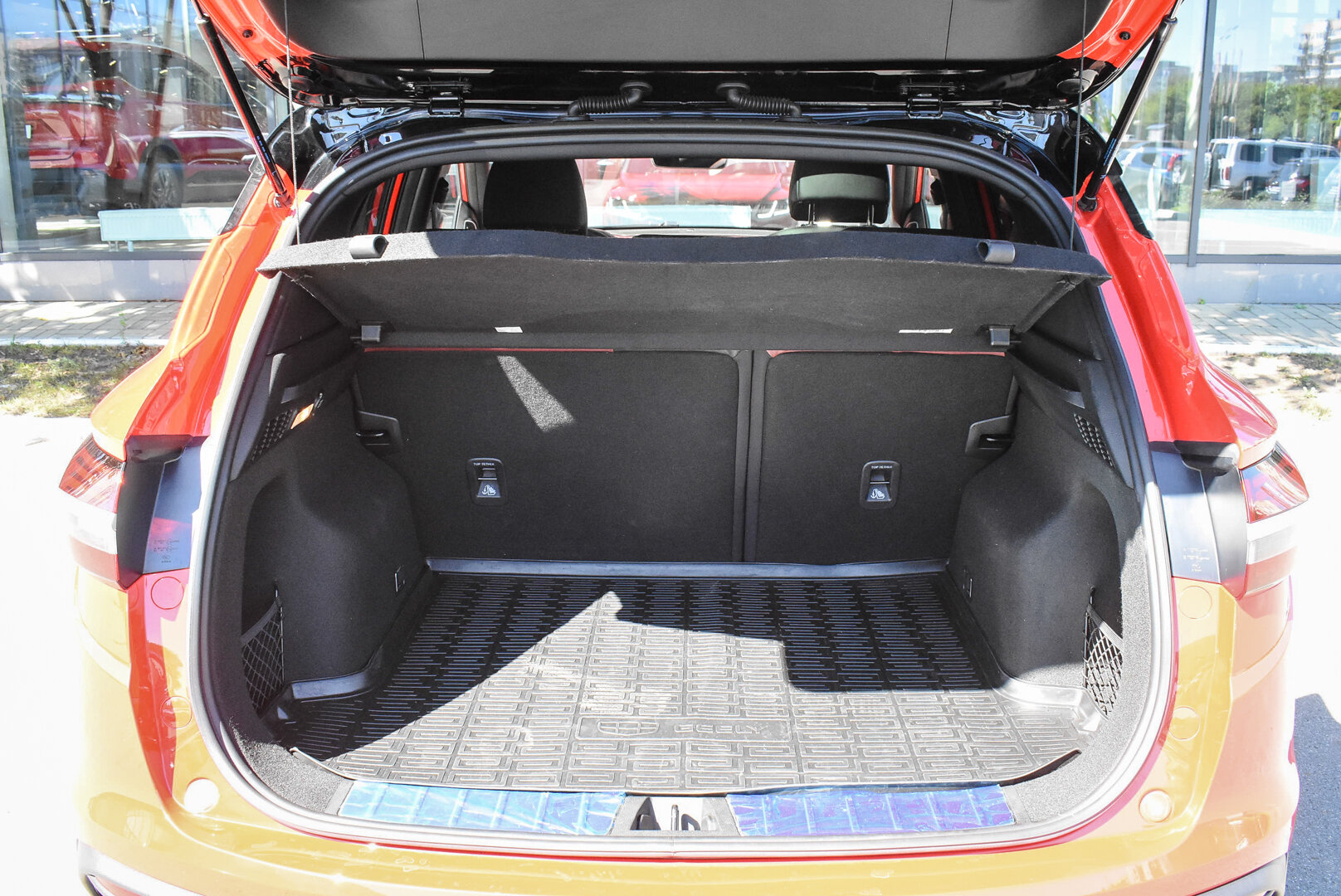 Geely Coolray, I 1.5 AMT (150 л.с.) 2023