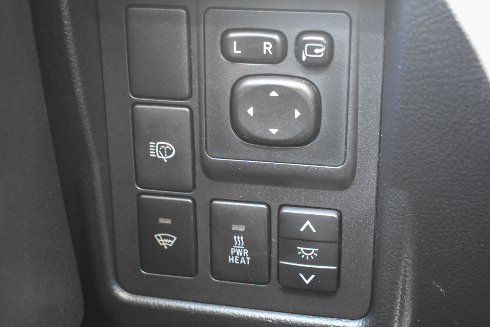 Toyota Land Cruiser Prado, 150 Series 3.0d AT (173 л.с.) 4WD 2013