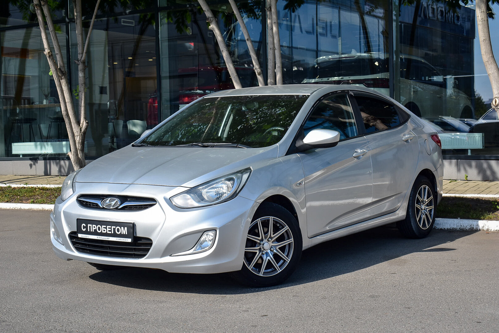 Hyundai Solaris, I 1.4 AT (107 л.с.) 2013