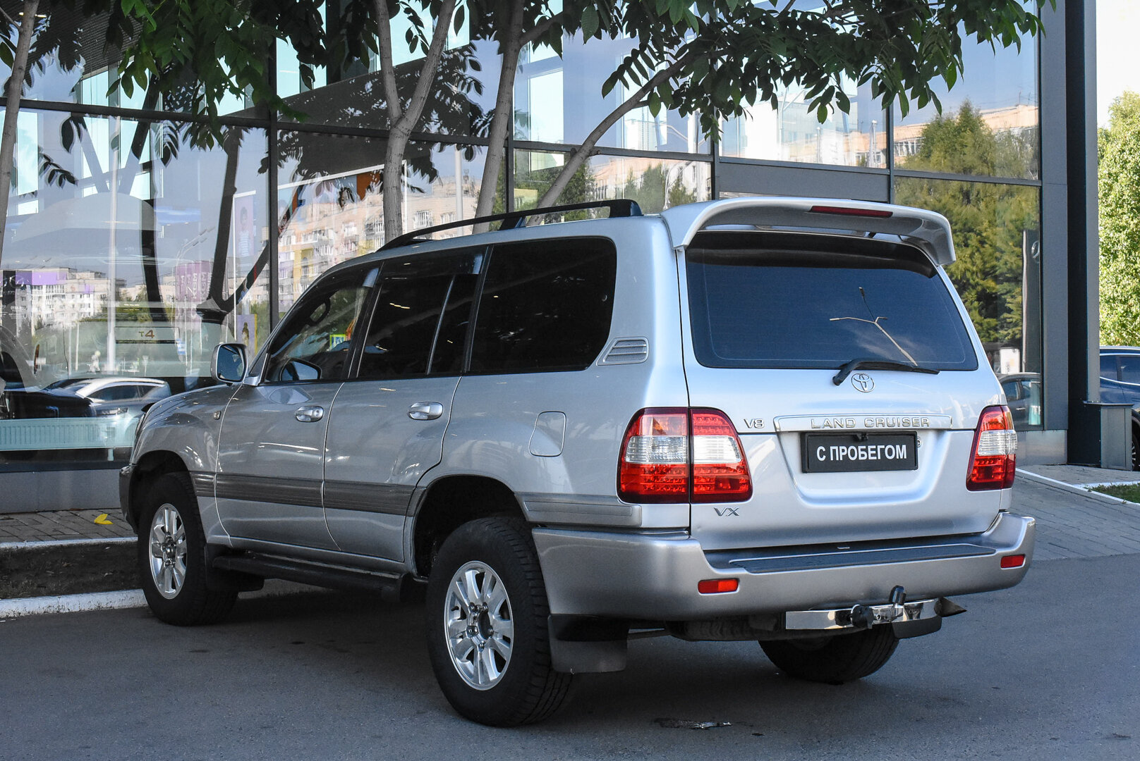 Toyota Land Cruiser, 100 Series Рестайлинг 2 4.7 AT (235 л.с.) 4WD 2006