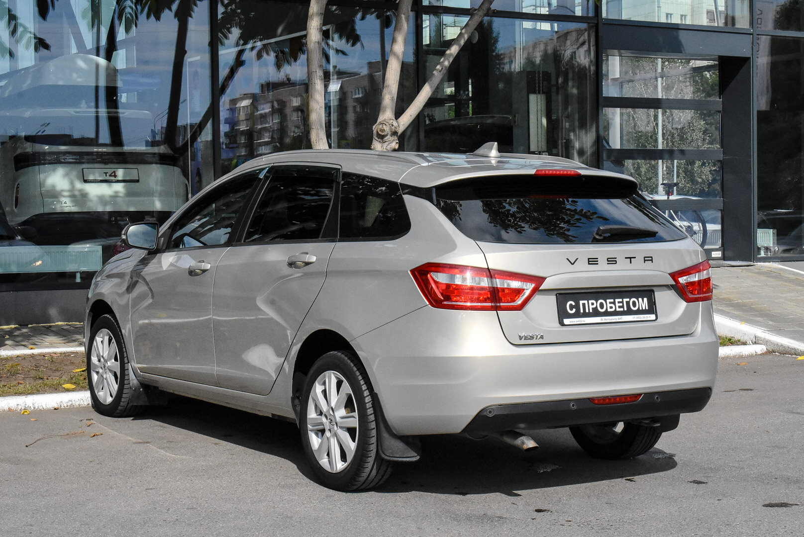 Lada (ВАЗ) Vesta, I SW 1.6 MT (106 л.с.) 2020
