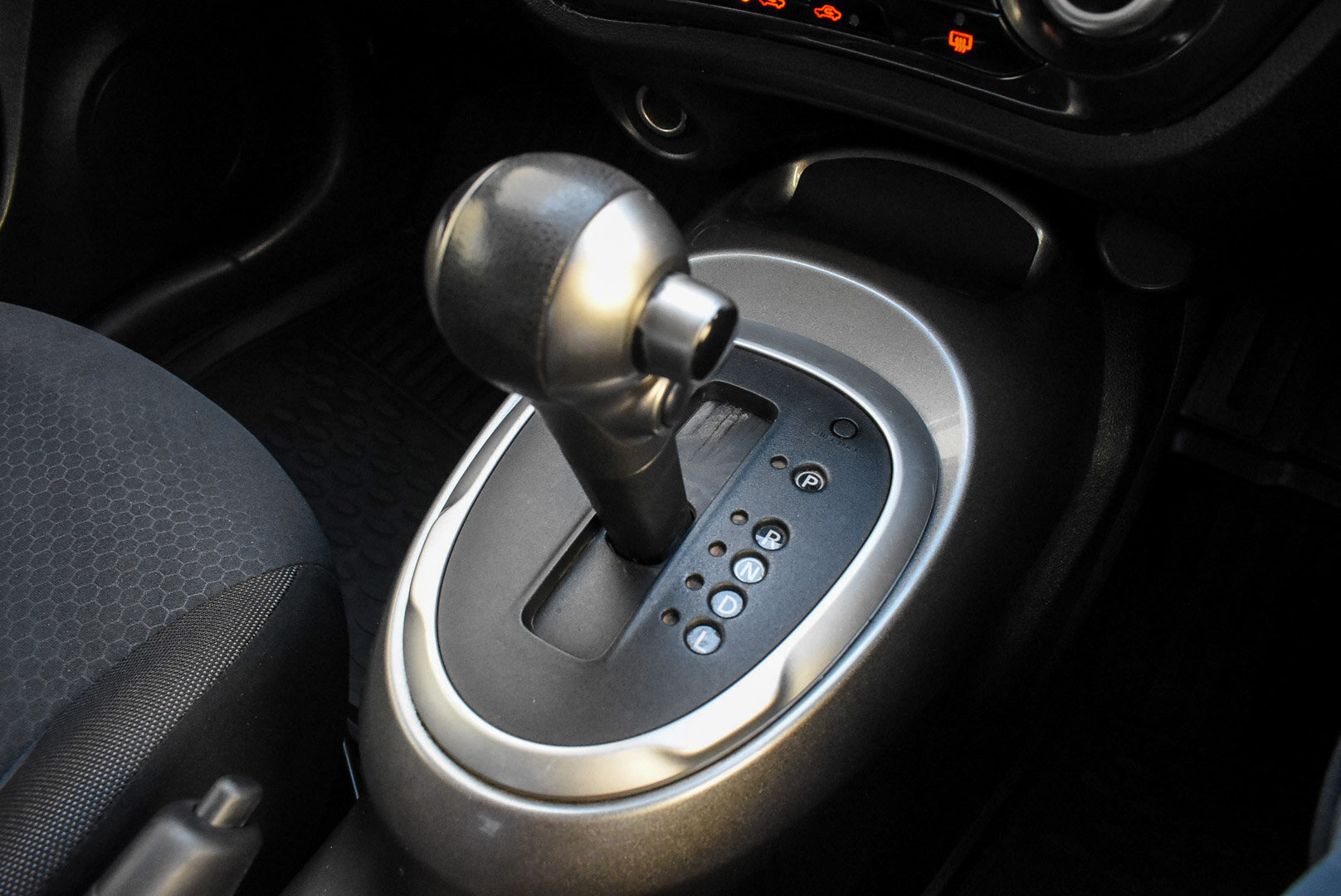 Nissan Juke, I 1.5 CVT (114 л.с.) 2012