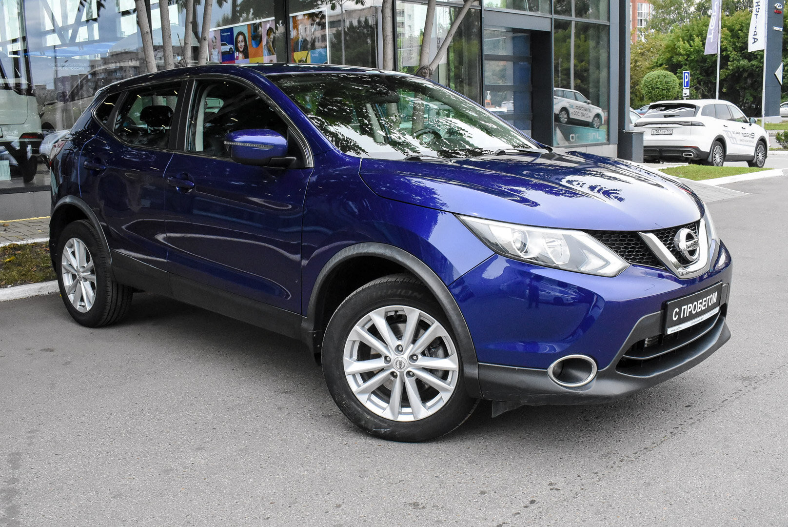 Nissan Qashqai, II 1.2 CVT (115 л.с.) 2016