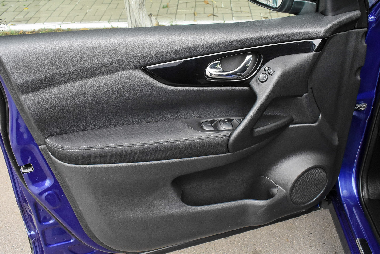 Nissan Qashqai, II 1.2 CVT (115 л.с.) 2016