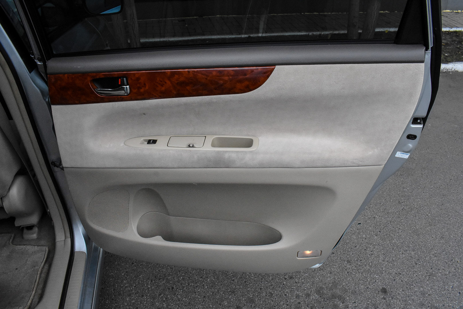 Toyota Ipsum, II (M20) Рестайлинг 2.4 AT (160 л.с.) 2007
