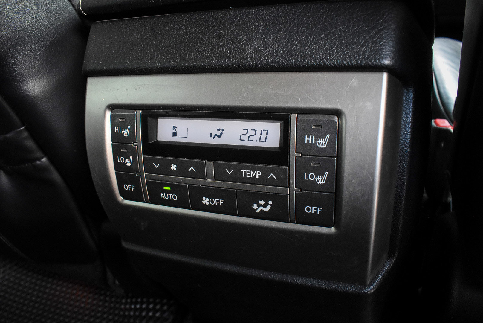 Lexus GX, II 460 4.6 AT (296 л.с.) 4WD 2011