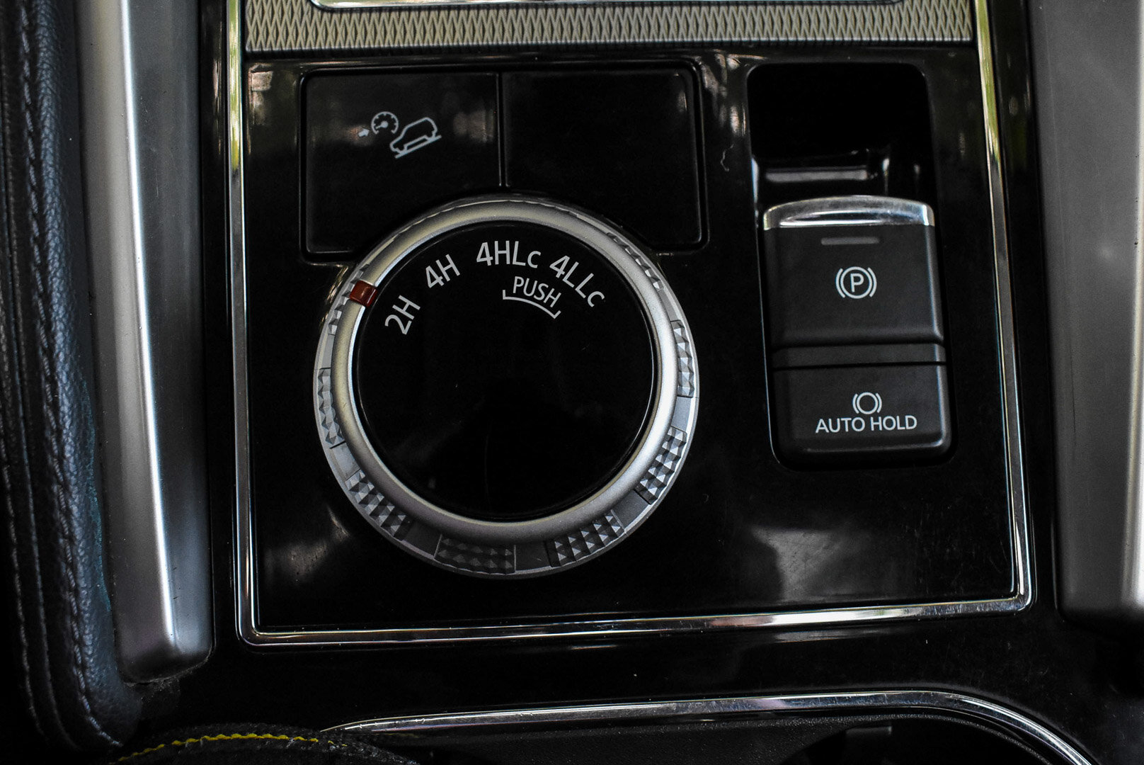 Mitsubishi Montero Sport, III Рестайлинг 3.0 AT (209 л.с.) 4WD 2021