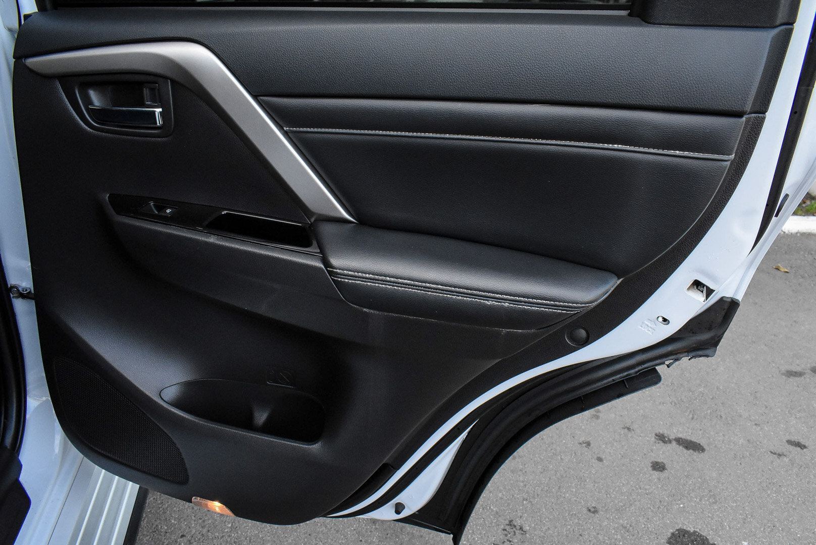 Mitsubishi Montero Sport, III Рестайлинг 3.0 AT (209 л.с.) 4WD 2021