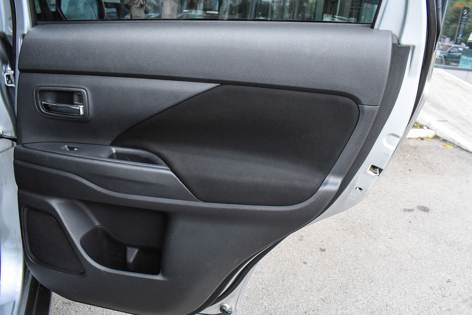 Mitsubishi Outlander, III Рестайлинг 3 2.0 CVT (146 л.с.) 2019