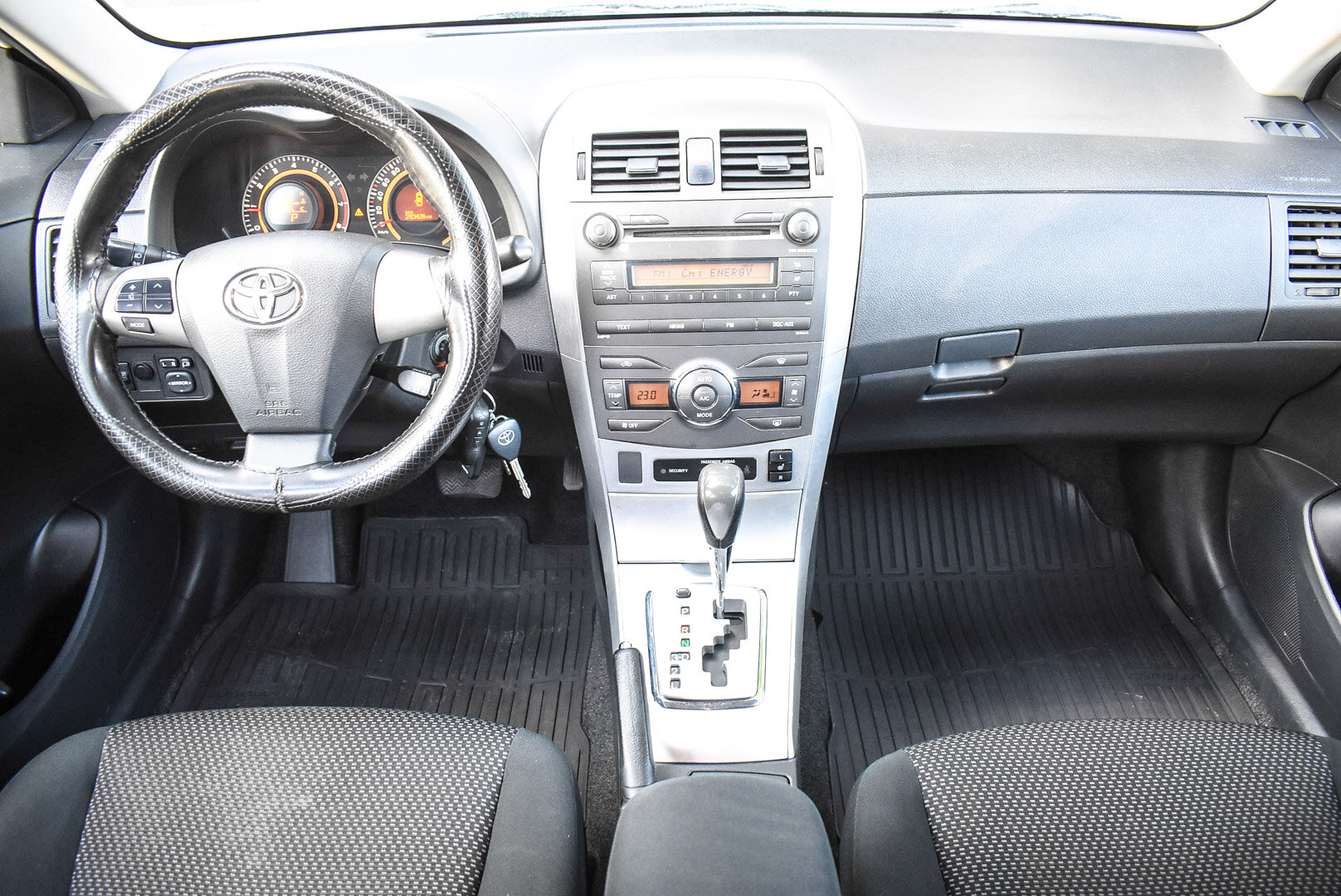 Toyota Corolla, X (E140, E150) Рестайлинг 1.6 AT (124 л.с.) 2011