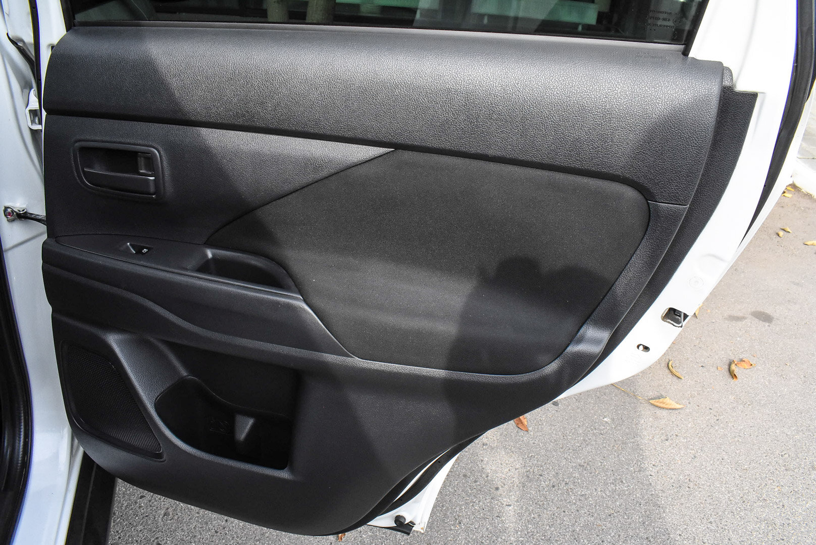 Mitsubishi Outlander, III Рестайлинг 2 2.0 CVT (146 л.с.) 4WD 2016