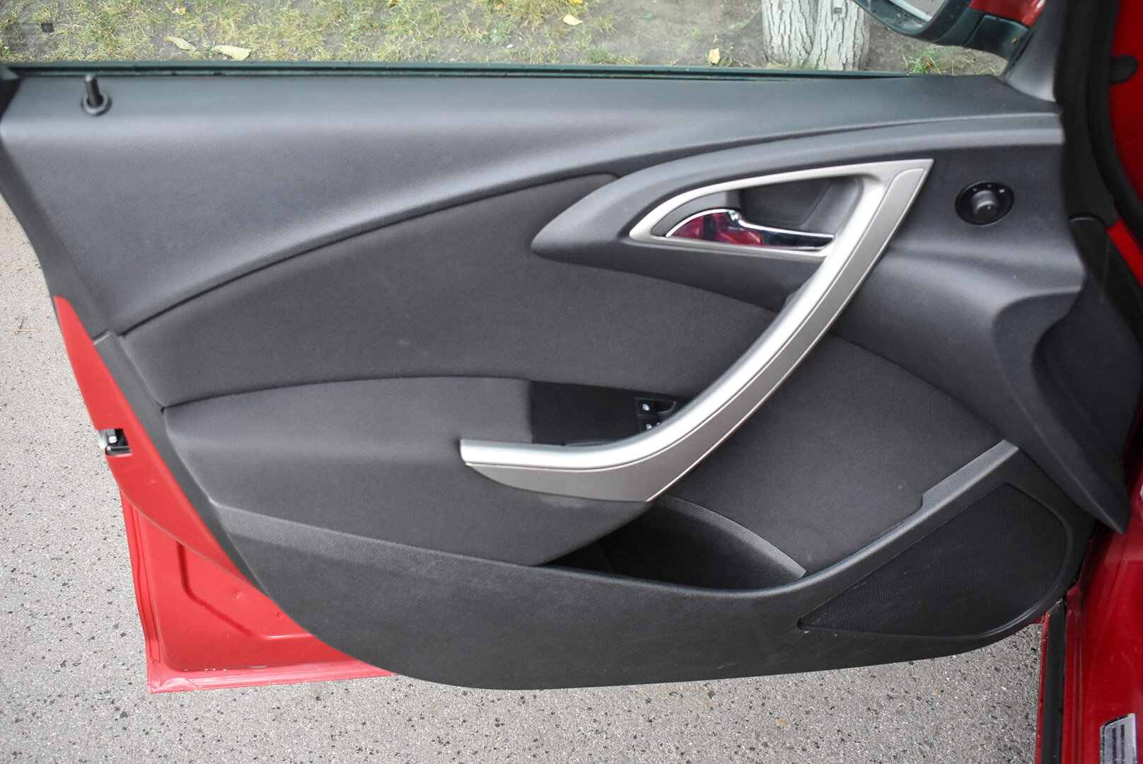 Opel Astra, J 1.6 AT (115 л.с.) 2010
