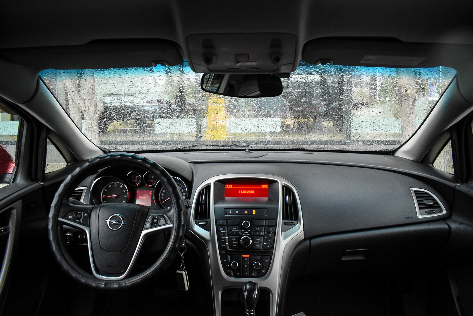 Opel Astra, J 1.6 AT (115 л.с.) 2010