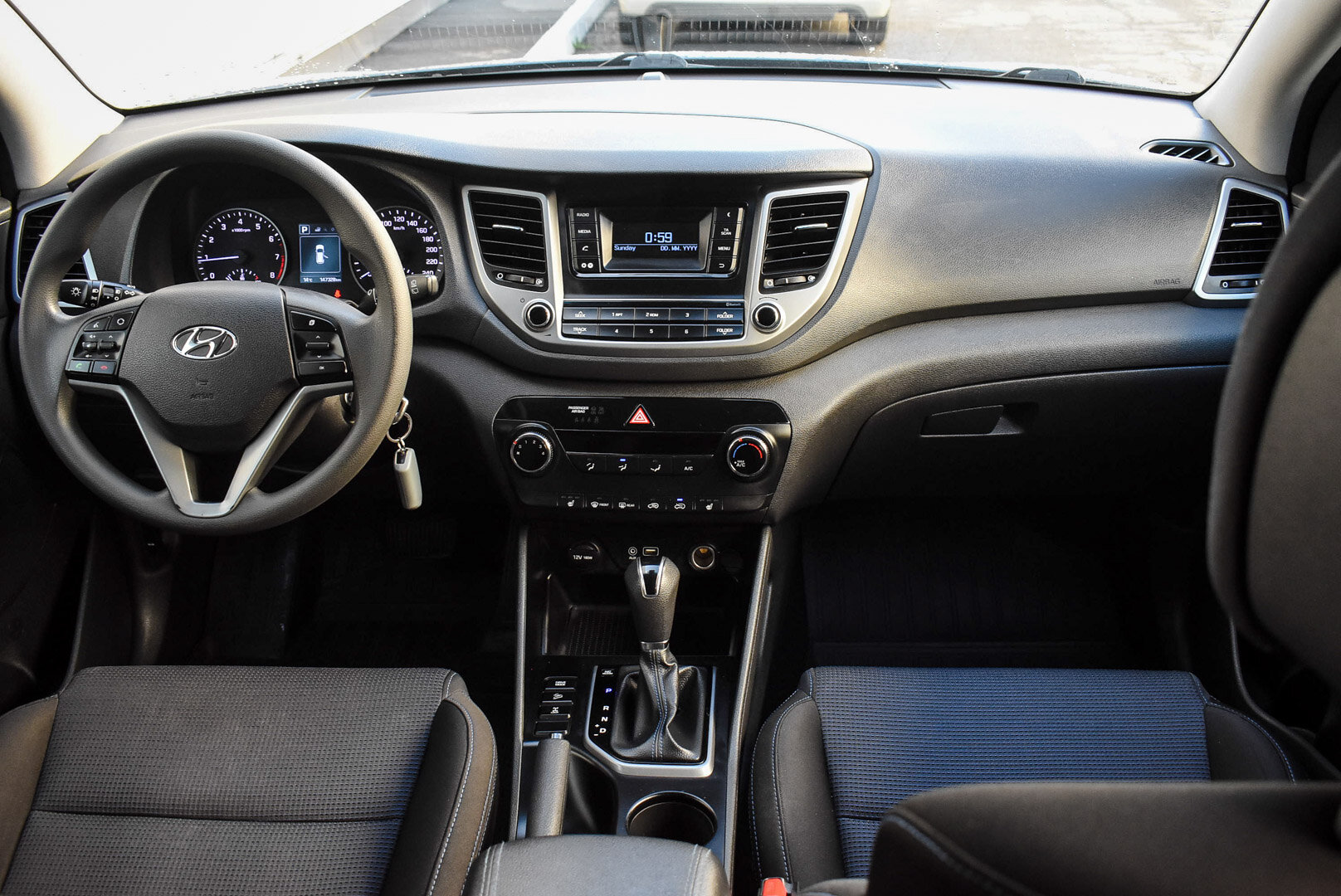 Hyundai Tucson, III 2.0 AT (150 л.с.) 4WD 2015