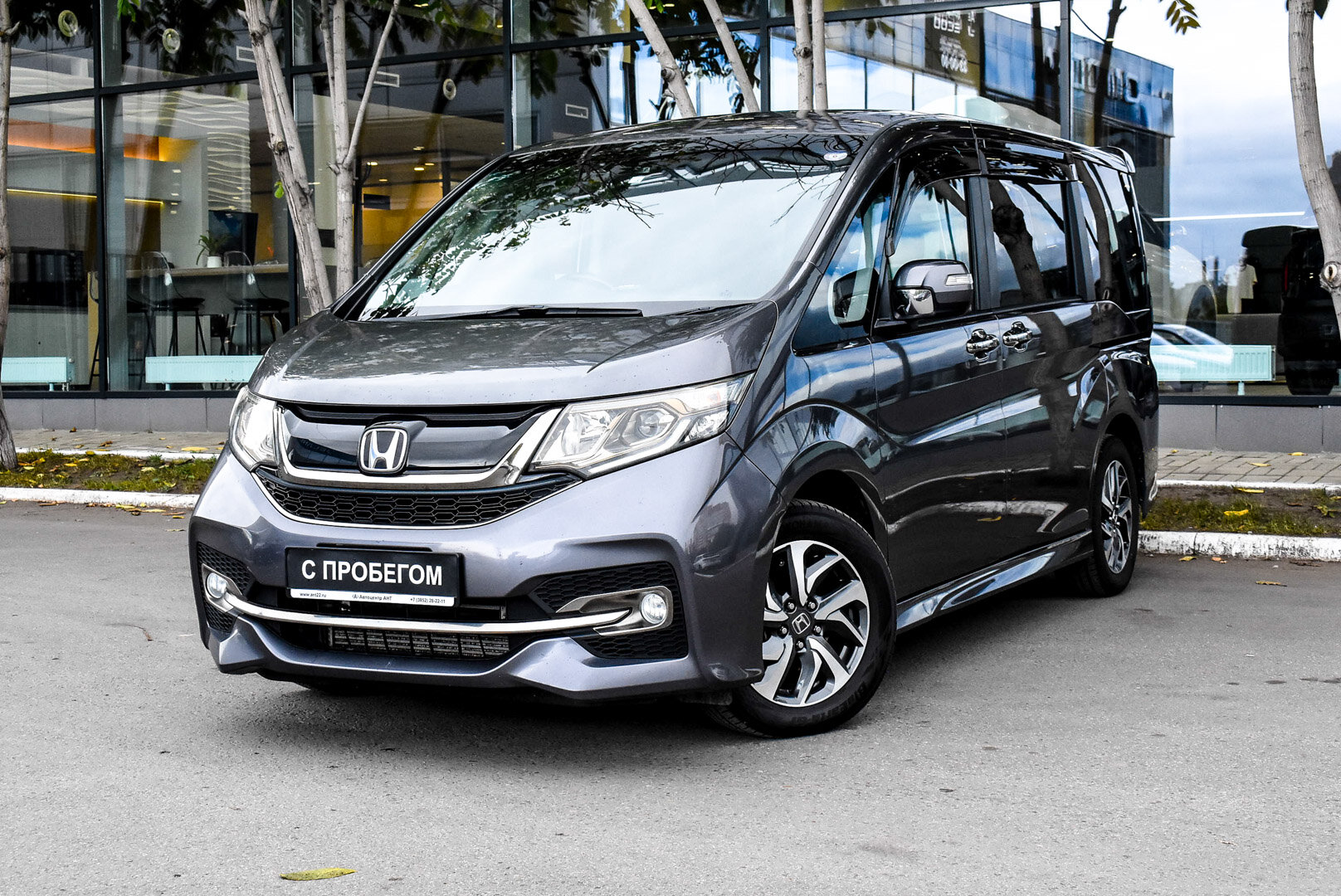 Honda Stepwgn, V Spada 1.5 CVT (150 л.с.) 4WD 2016