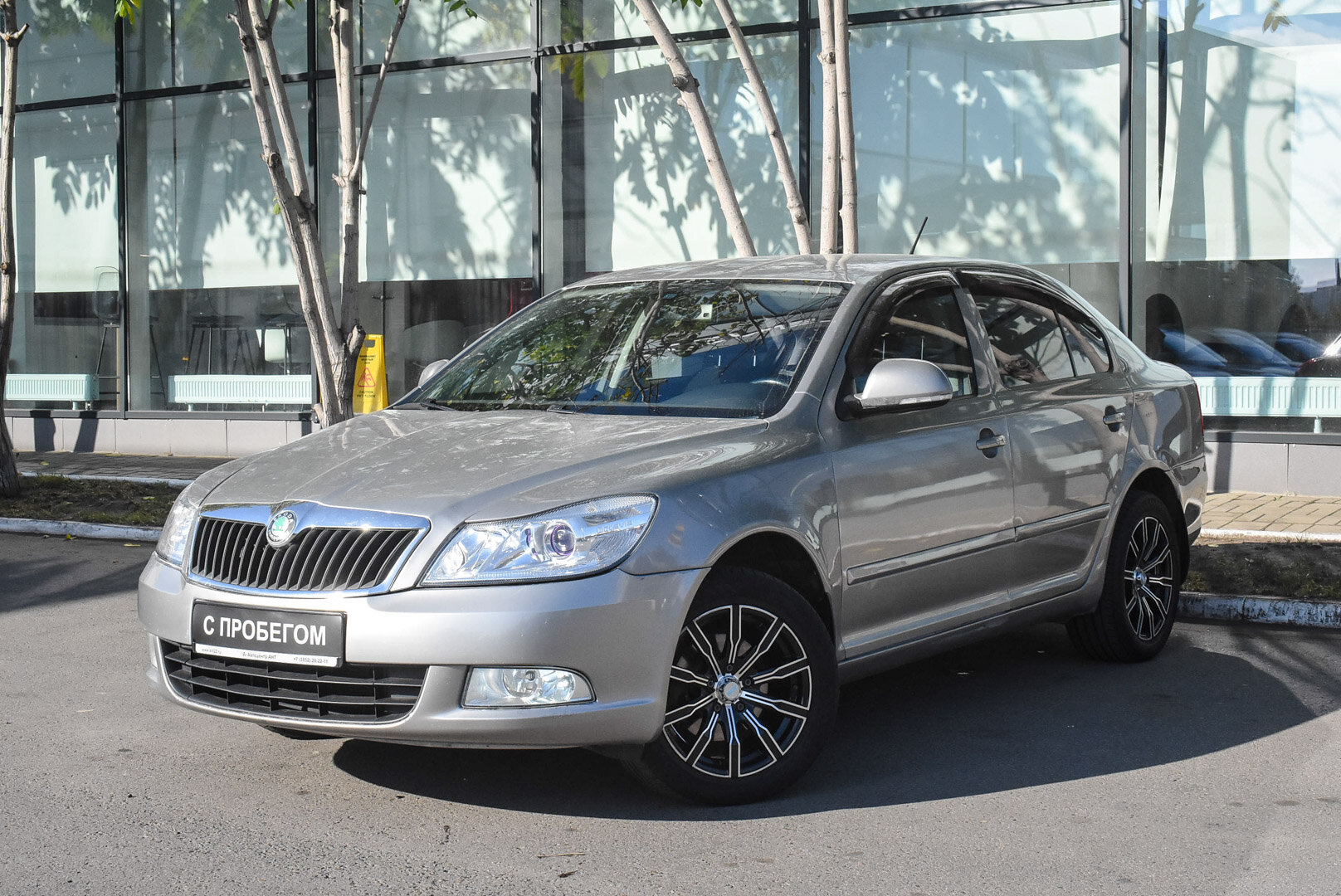 Skoda Octavia, II (A5) Рестайлинг 1.6 AT (102 л.с.) 2012