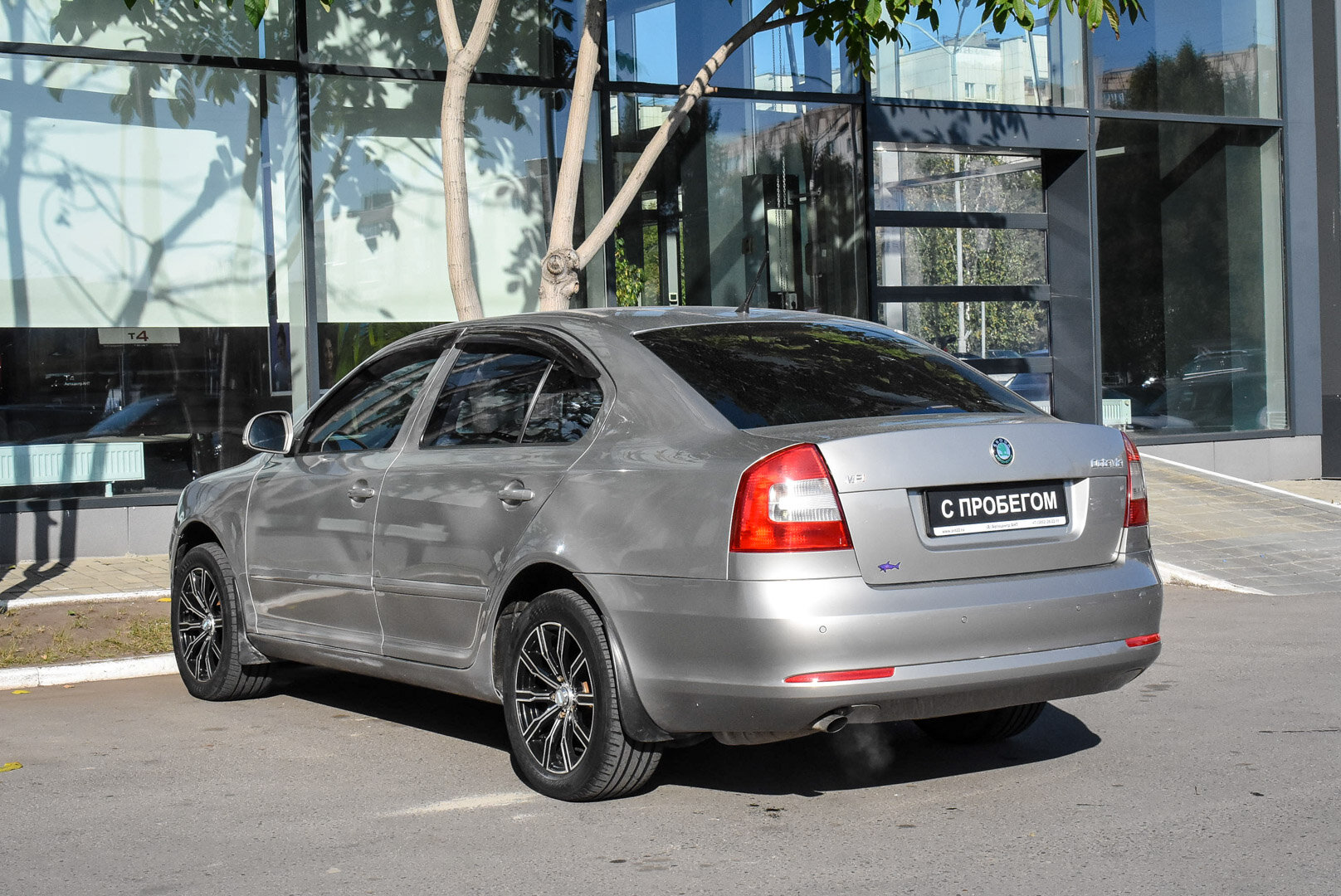 Skoda Octavia, II (A5) Рестайлинг 1.6 AT (102 л.с.) 2012