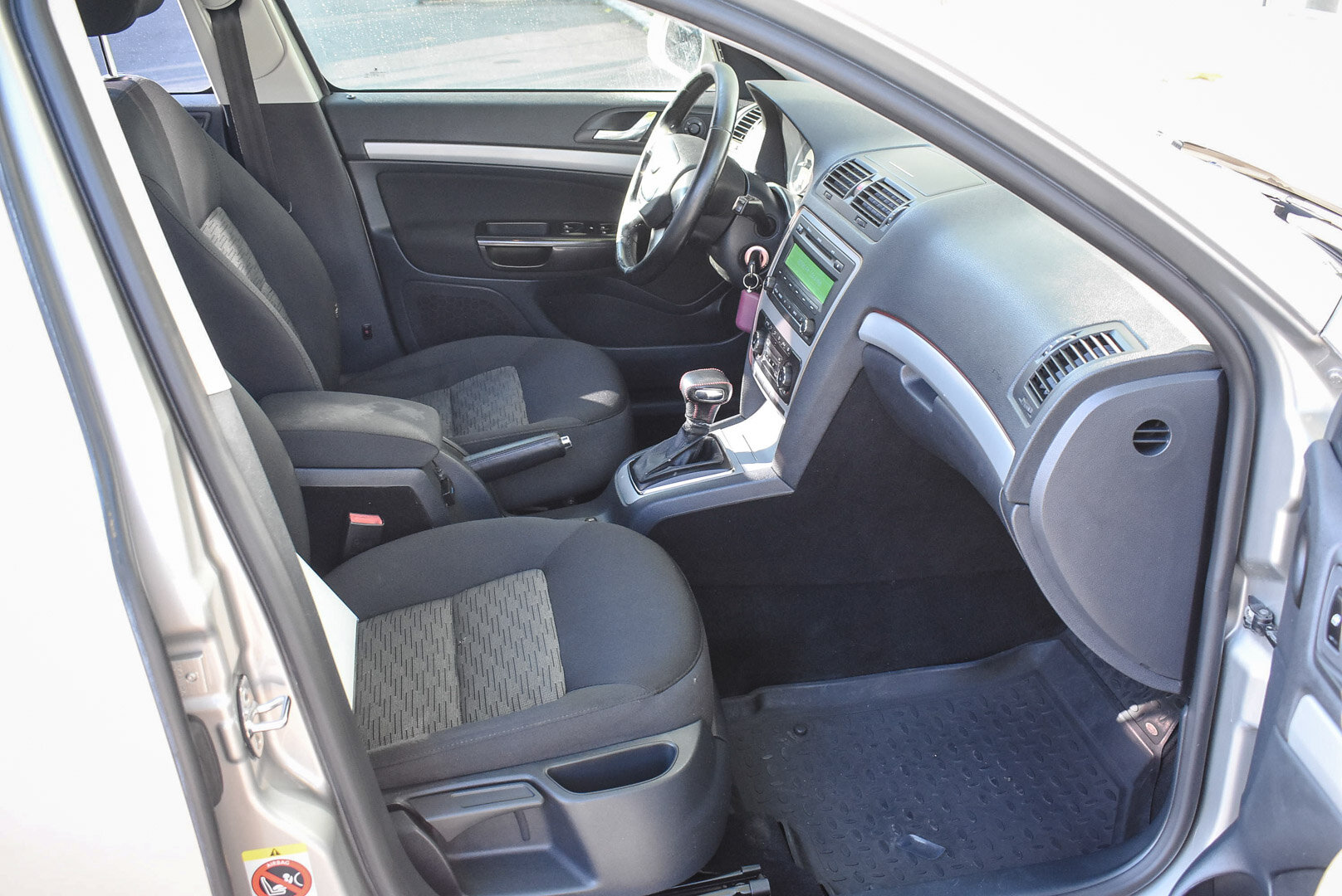 Skoda Octavia, II (A5) Рестайлинг 1.6 AT (102 л.с.) 2012