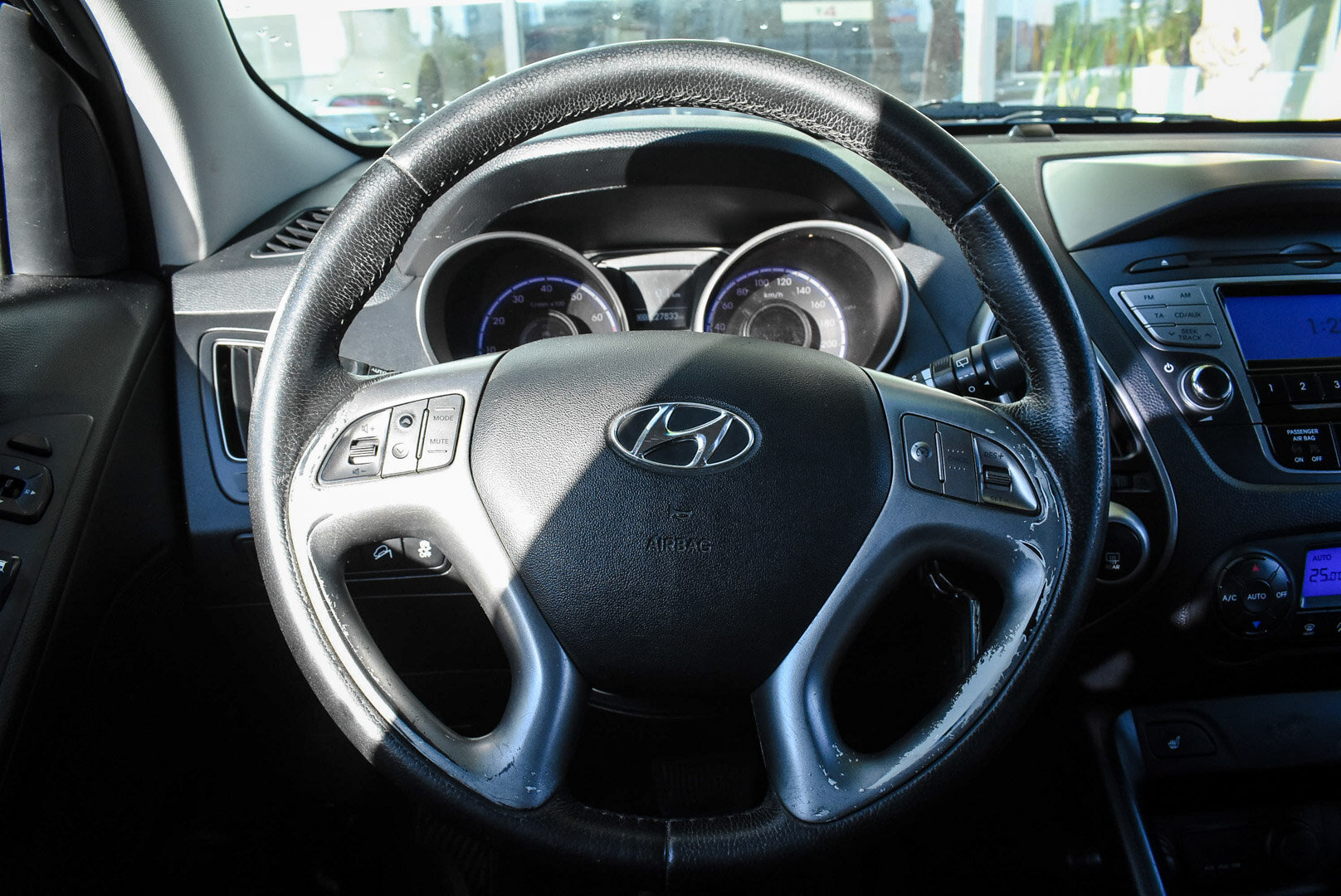 Hyundai ix35, I 2.0 AT (150 л.с.) 4WD 2010